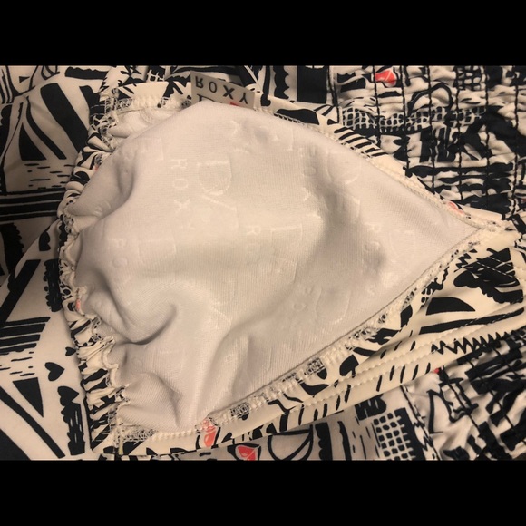 DVF x Roxy bikini top and shorts size L - Picture 4 of 6